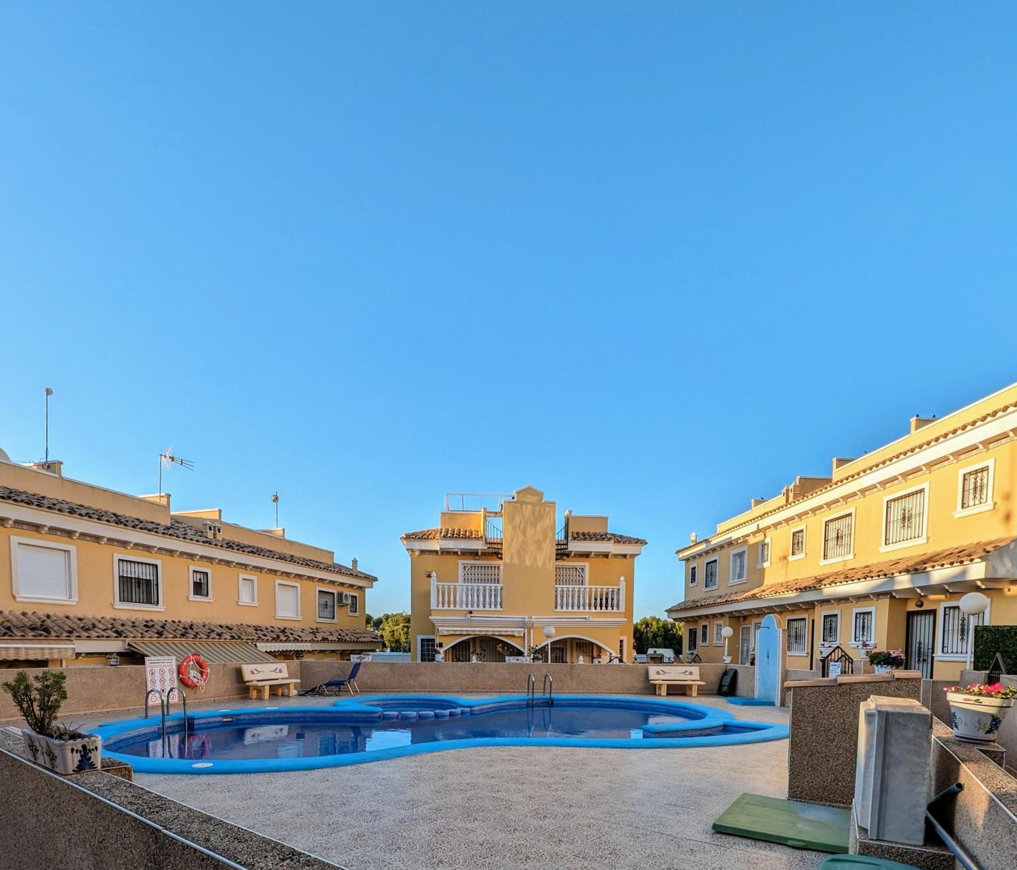 2 Bedroom Algorfa Townhouse With Pool Castillo de Montemar ภายนอก รูปภาพ
