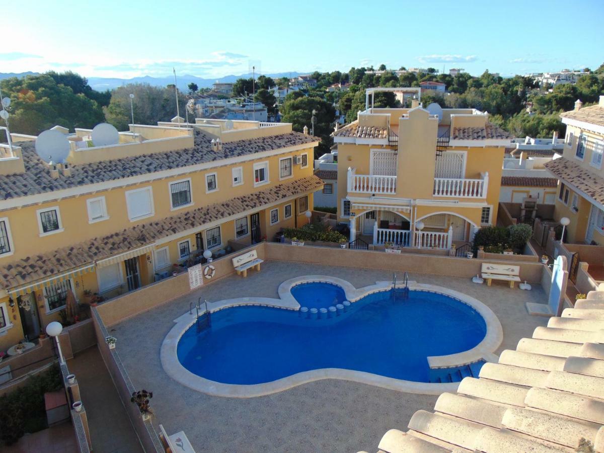2 Bedroom Algorfa Townhouse With Pool Castillo de Montemar ภายนอก รูปภาพ
